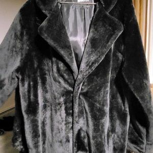 Mens black brand new faux fur long coat xxl with fur hat